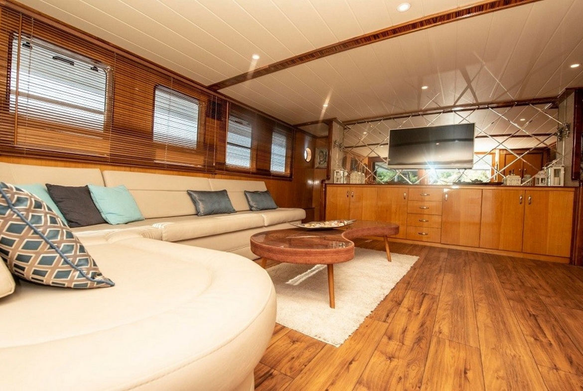 Simay s Motor Yacht
