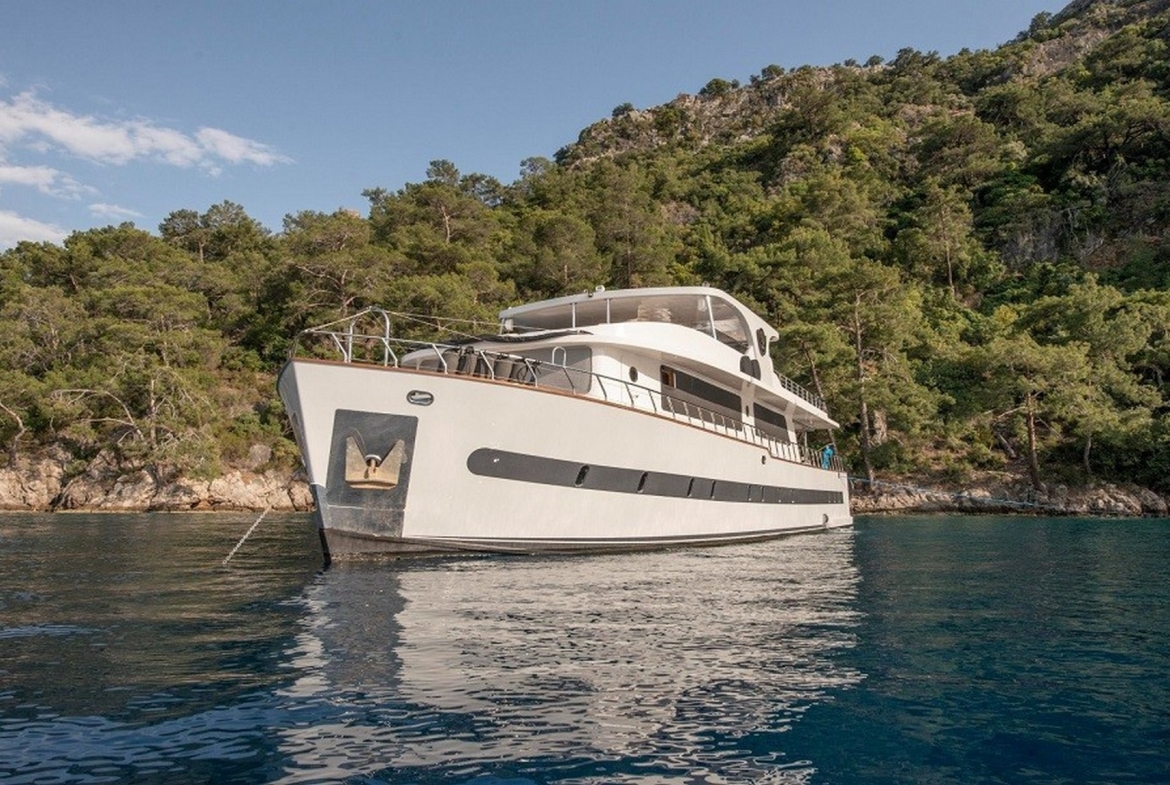 Simay s Motor Yacht