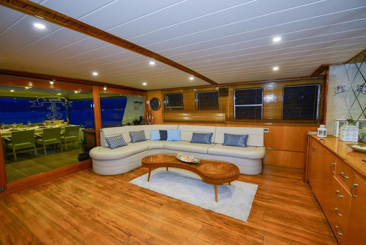 Simay s Motor Yacht
