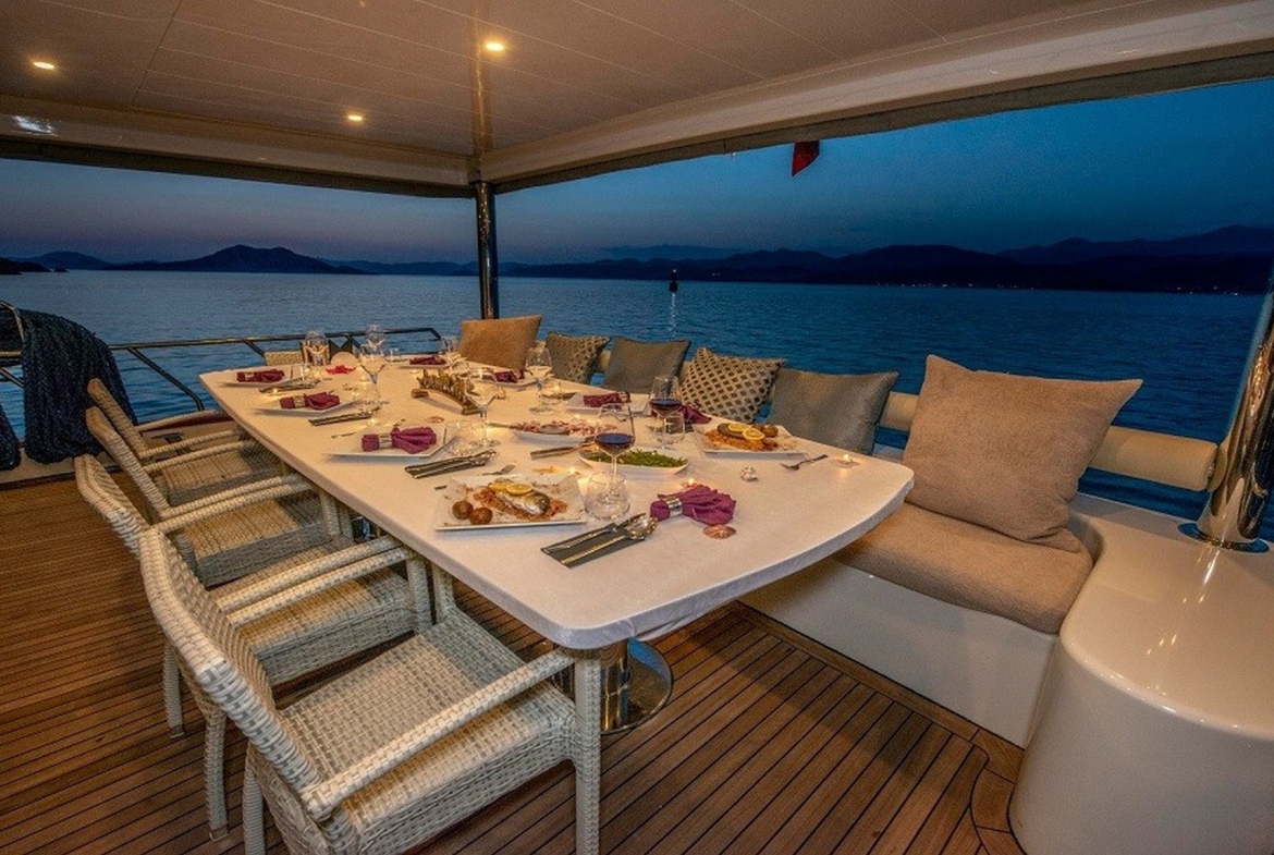 Simay s Motor Yacht