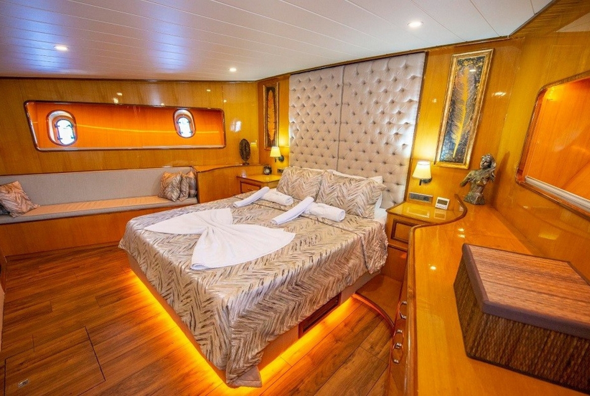 Simay s Motor Yacht