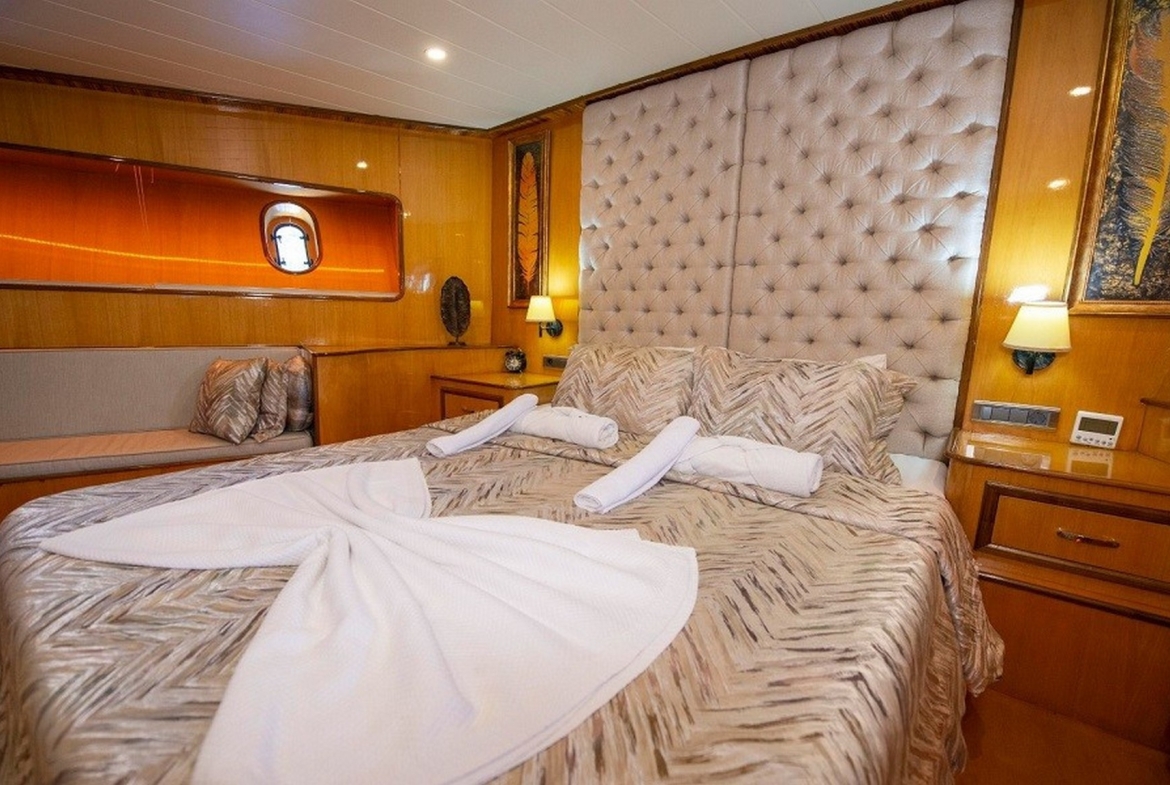 Simay s Motor Yacht