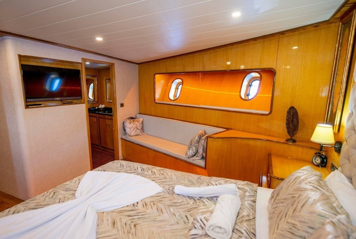 Simay s Motor Yacht