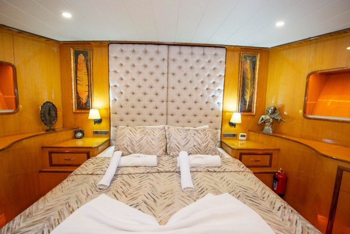 Simay s Motor Yacht