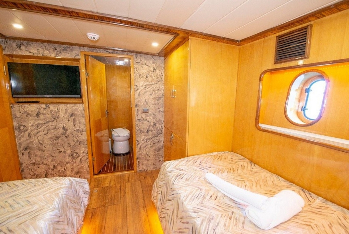 Simay s Motor Yacht